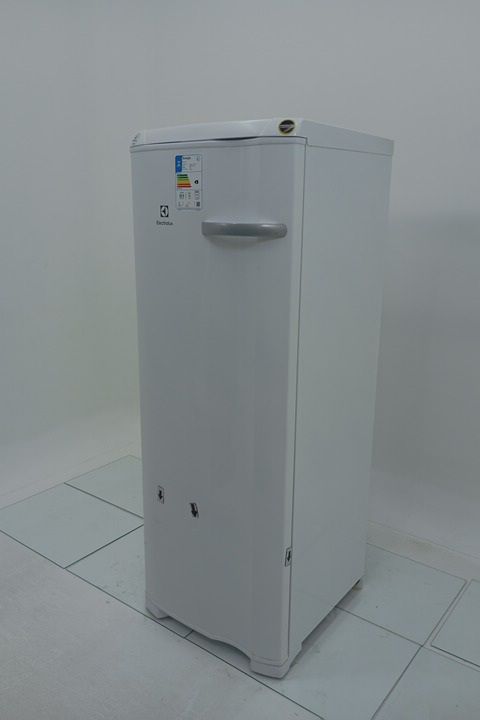 FREEZER ELECTROLUX FE23 VERTICAL CYCLE DEFROS