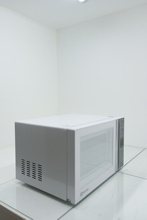 MICRO-ONDAS ELECTROLUX ME36B 36L - BRANCO