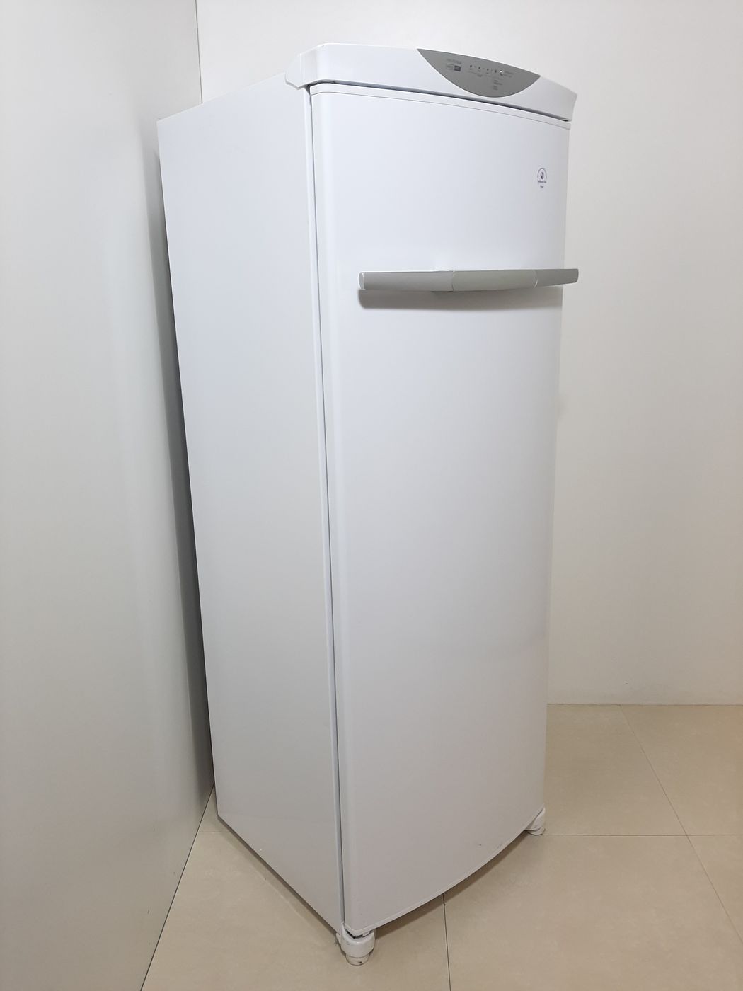FREEZER BRASTEMP VERTICAL 1 PORTA 228L BR - B