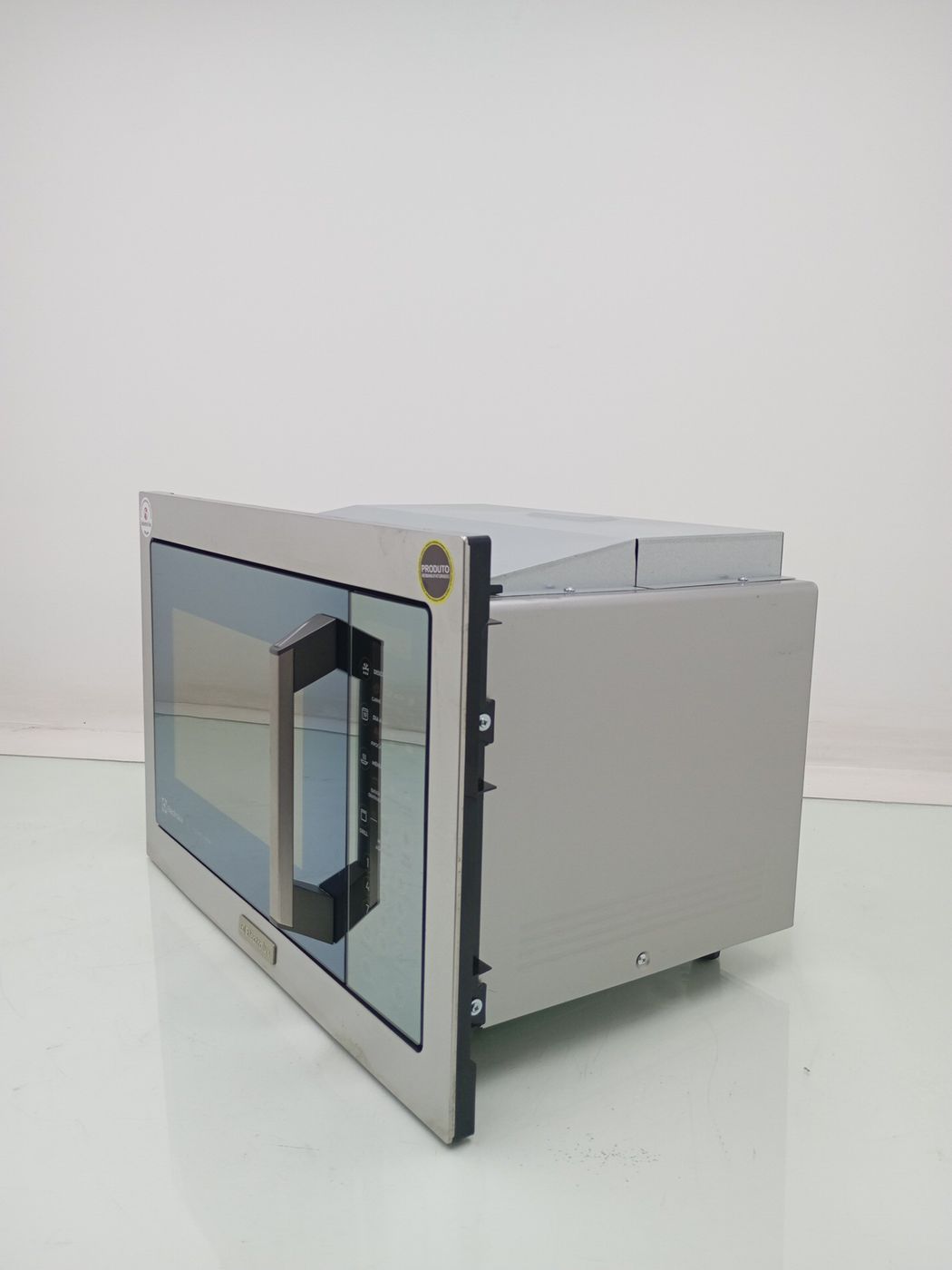 MICRO-ONDAS ELECTROLUX ME3HP DE EMBUTIR 34L H