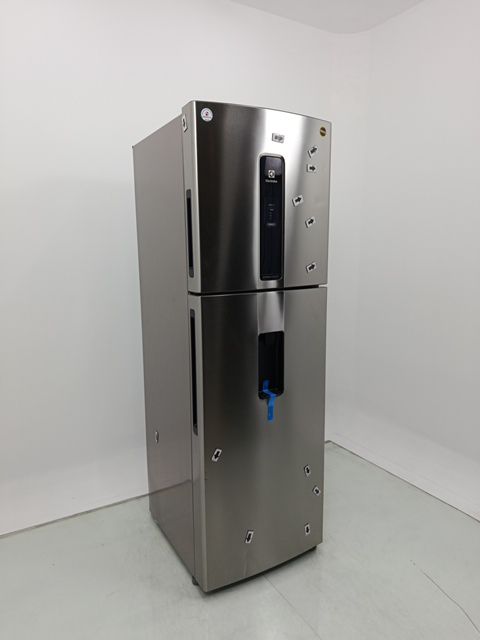 REFRIGERADOR ELECTROLUX IW46S FROST FREE INVE
