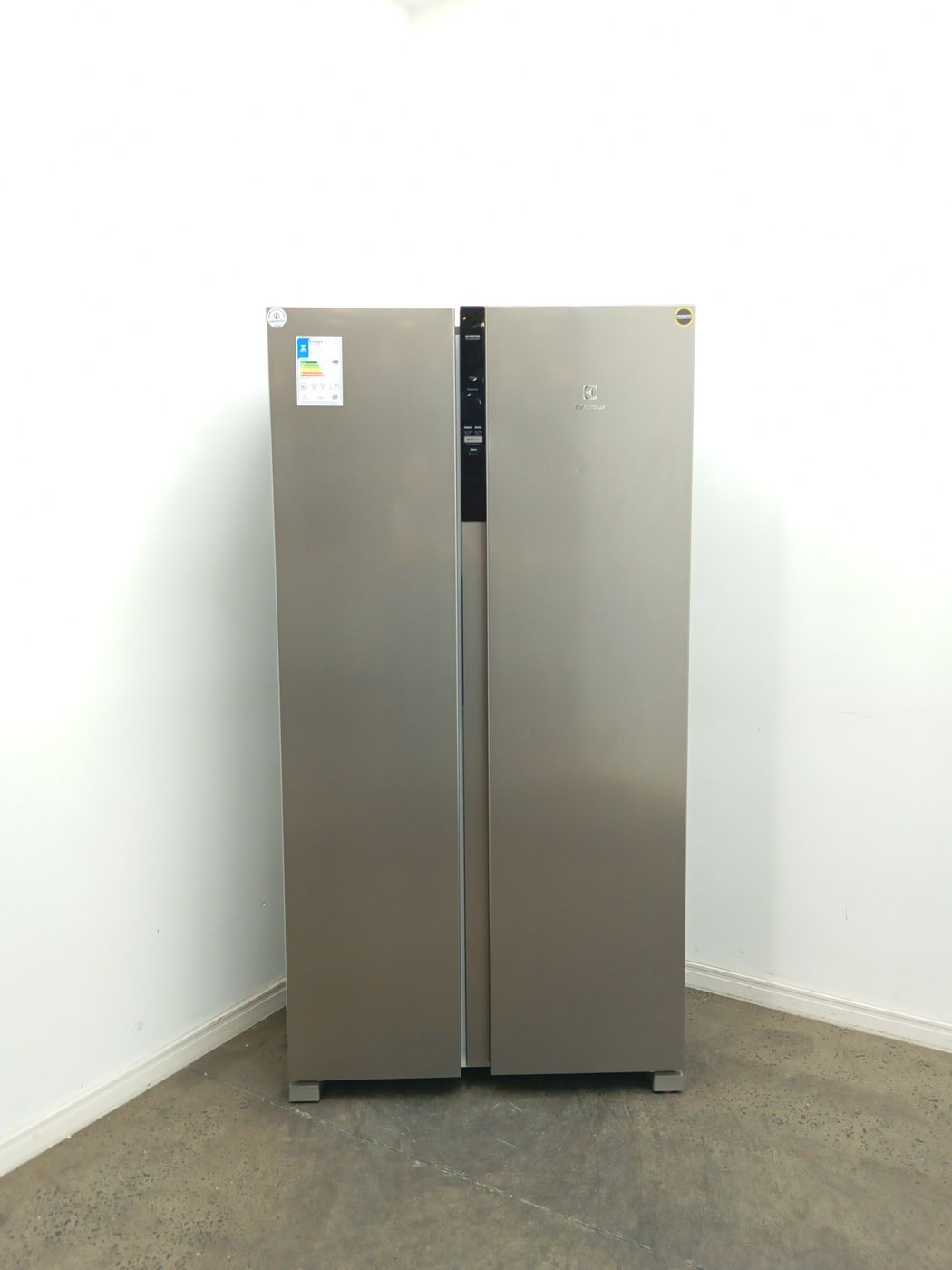 REFRIGERADOR ELECTROLUX IS4S SIDE BY SIDE FRO