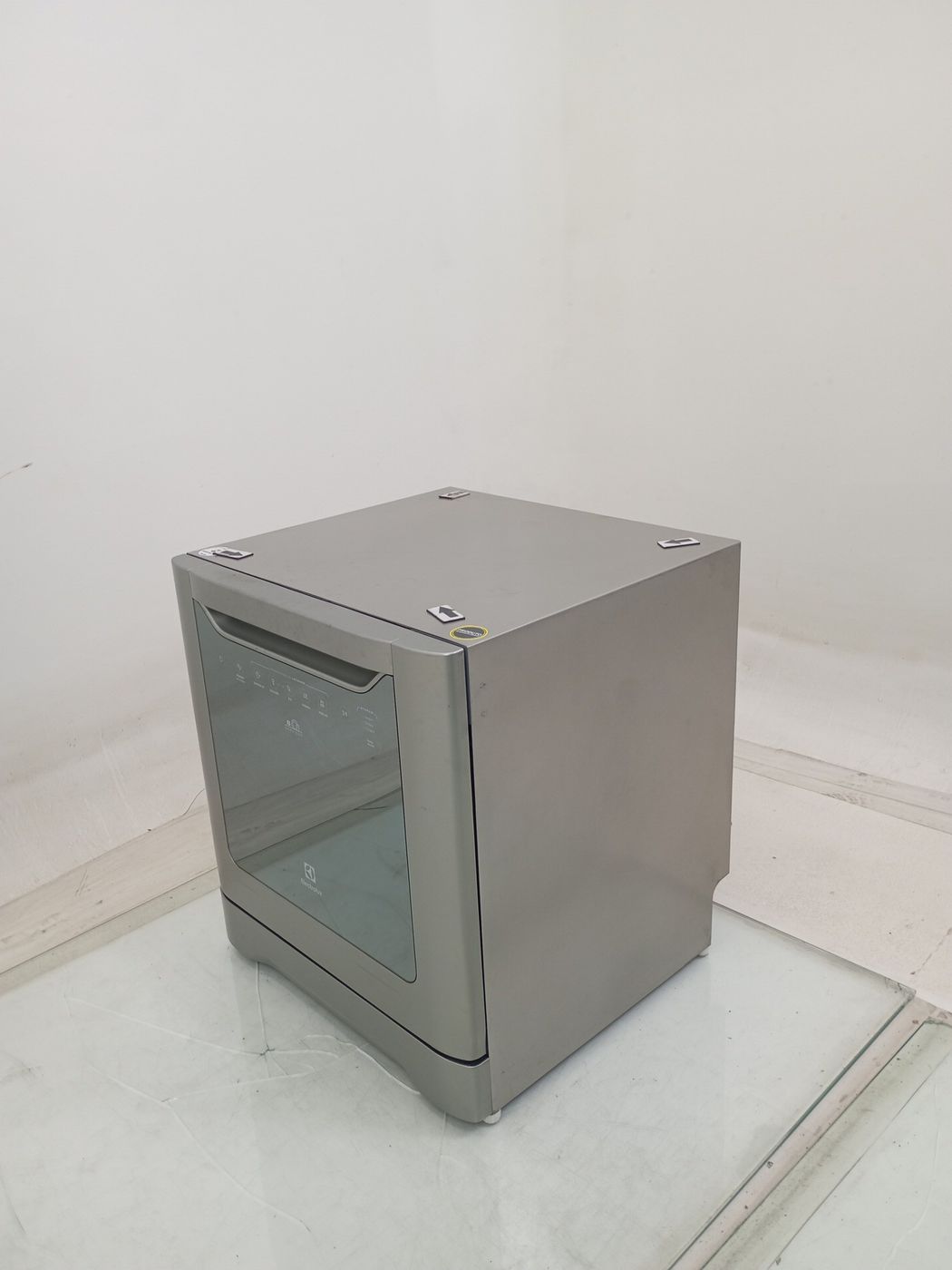 LAVA LOUCAS ELECTROLUX LE08S - Lava Louça Ele