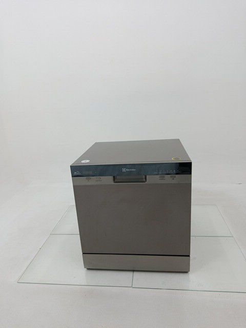 LAVA LOUCAS ELECTROLUX LL08S - Lava Louça Ele