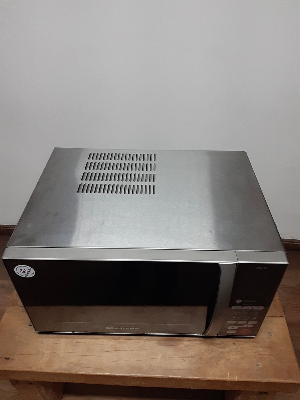 MICRO ONDAS 38L BRASTEMP