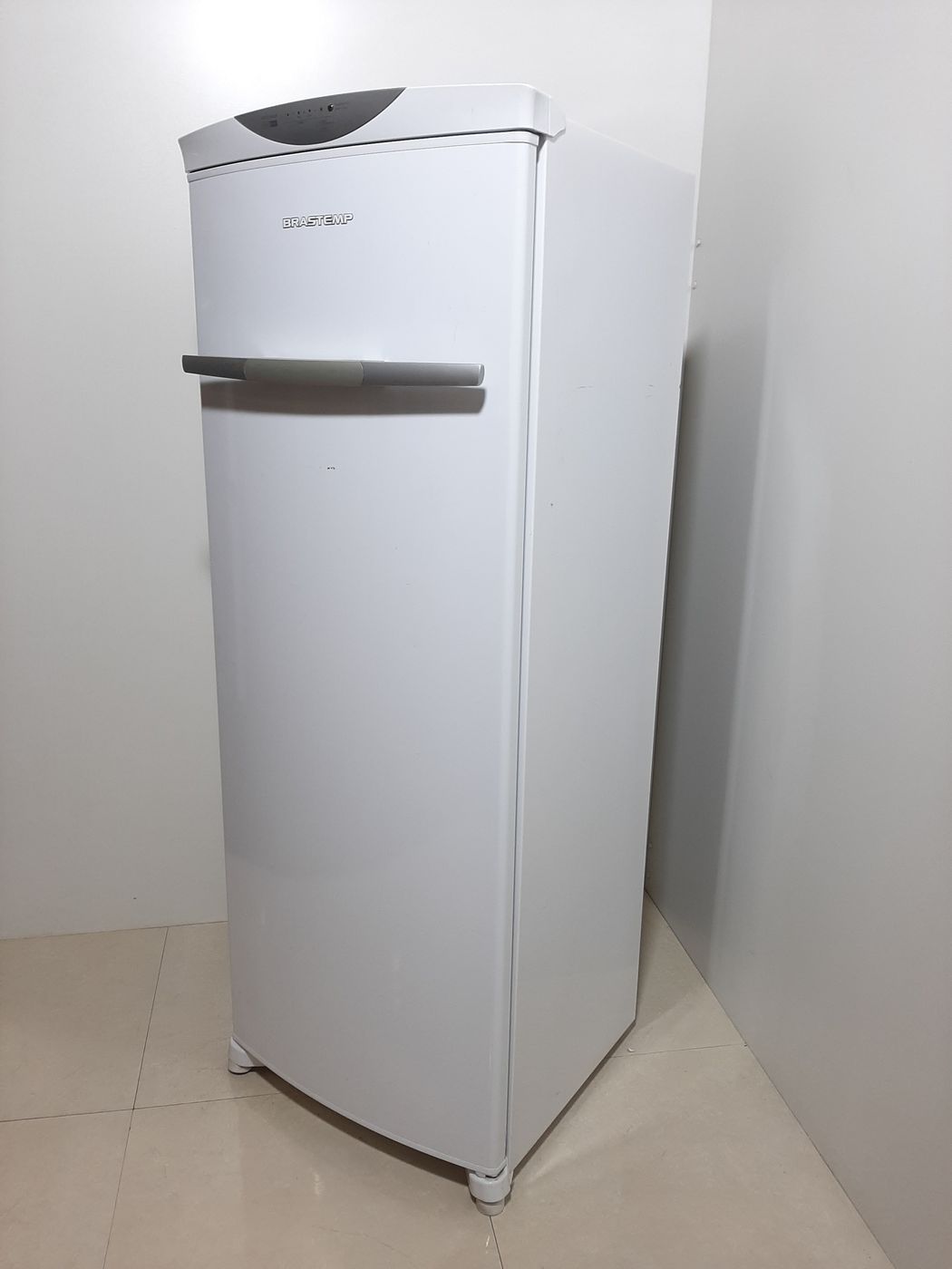 FREEZER BRASTEMP VERTICAL 1 PORTA 228L BR - B