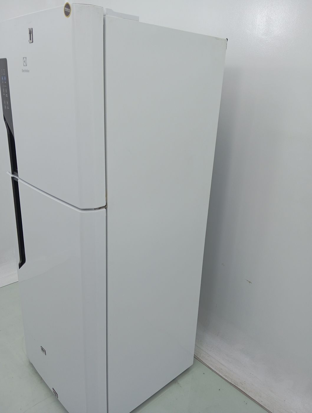 REFRIGERADOR ELECTROLUX TF55 FROST FREE 431L 