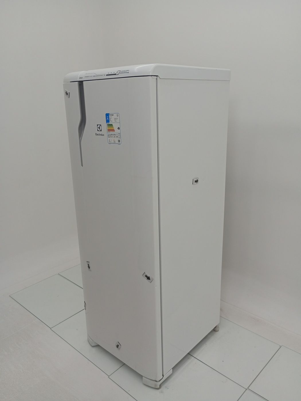 REFRIGERADOR ELECTROLUX RFE39 322l - BRANCO