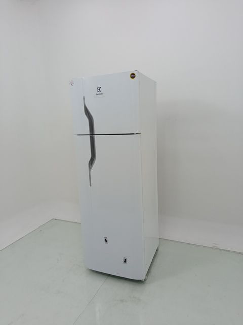 REFRIGERADOR ELECTROLUX DC35A   DUAS PORTAS C