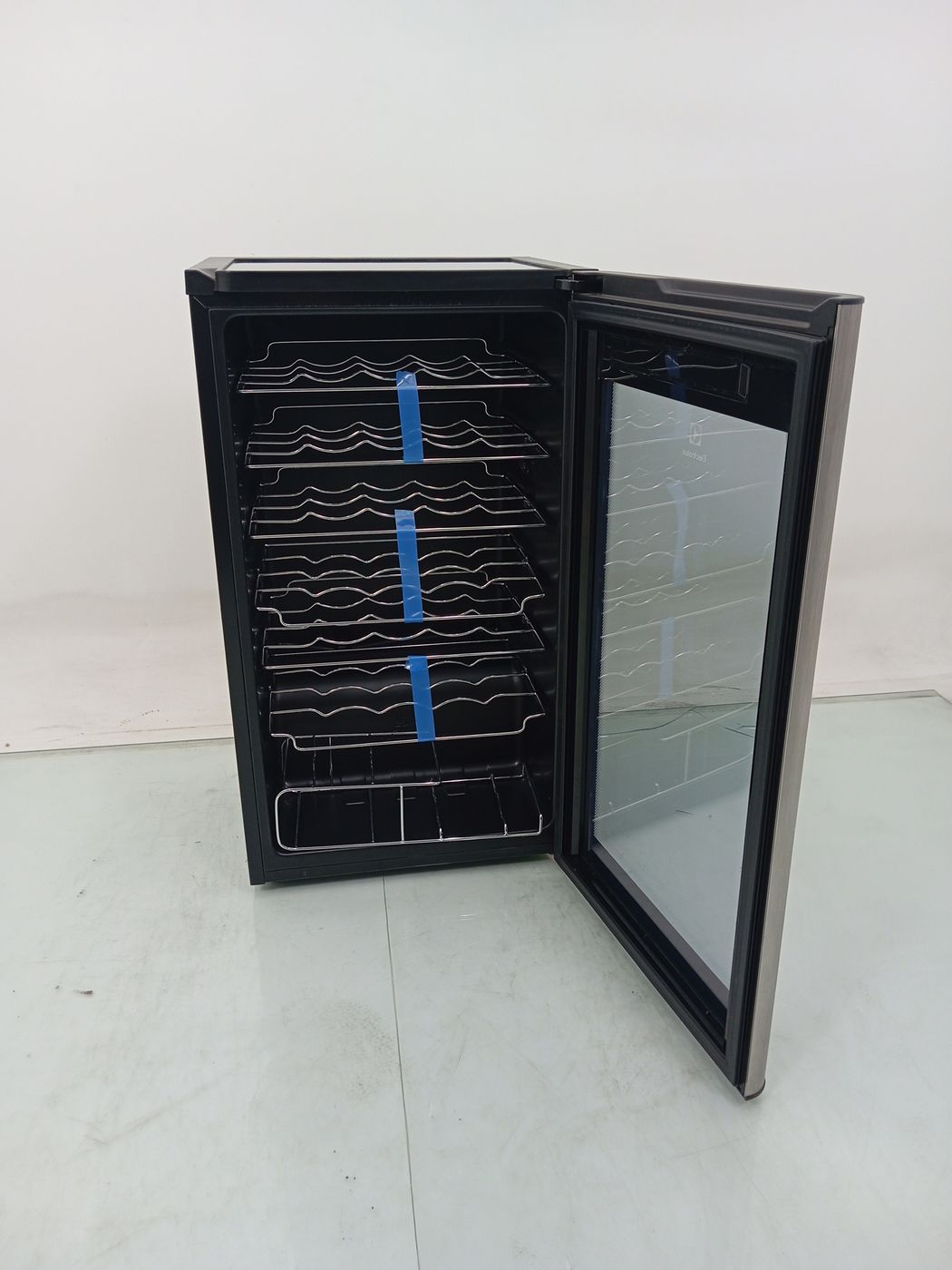 ADEGA ELECTROLUX ACS34 - Adega Electrolux ACS