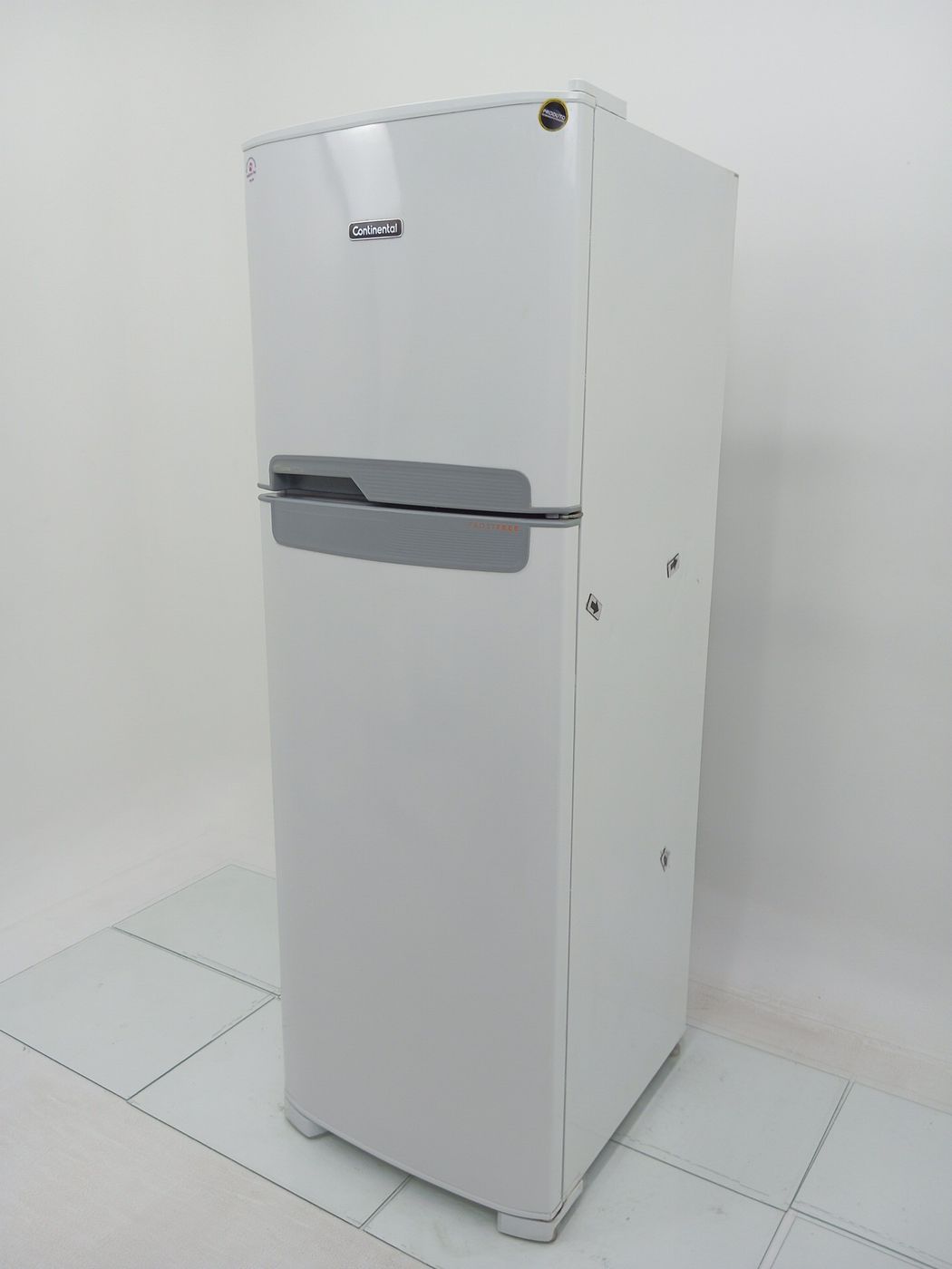 REFRIGERADOR ELECTROLUX TC41-   FROST FREE 37