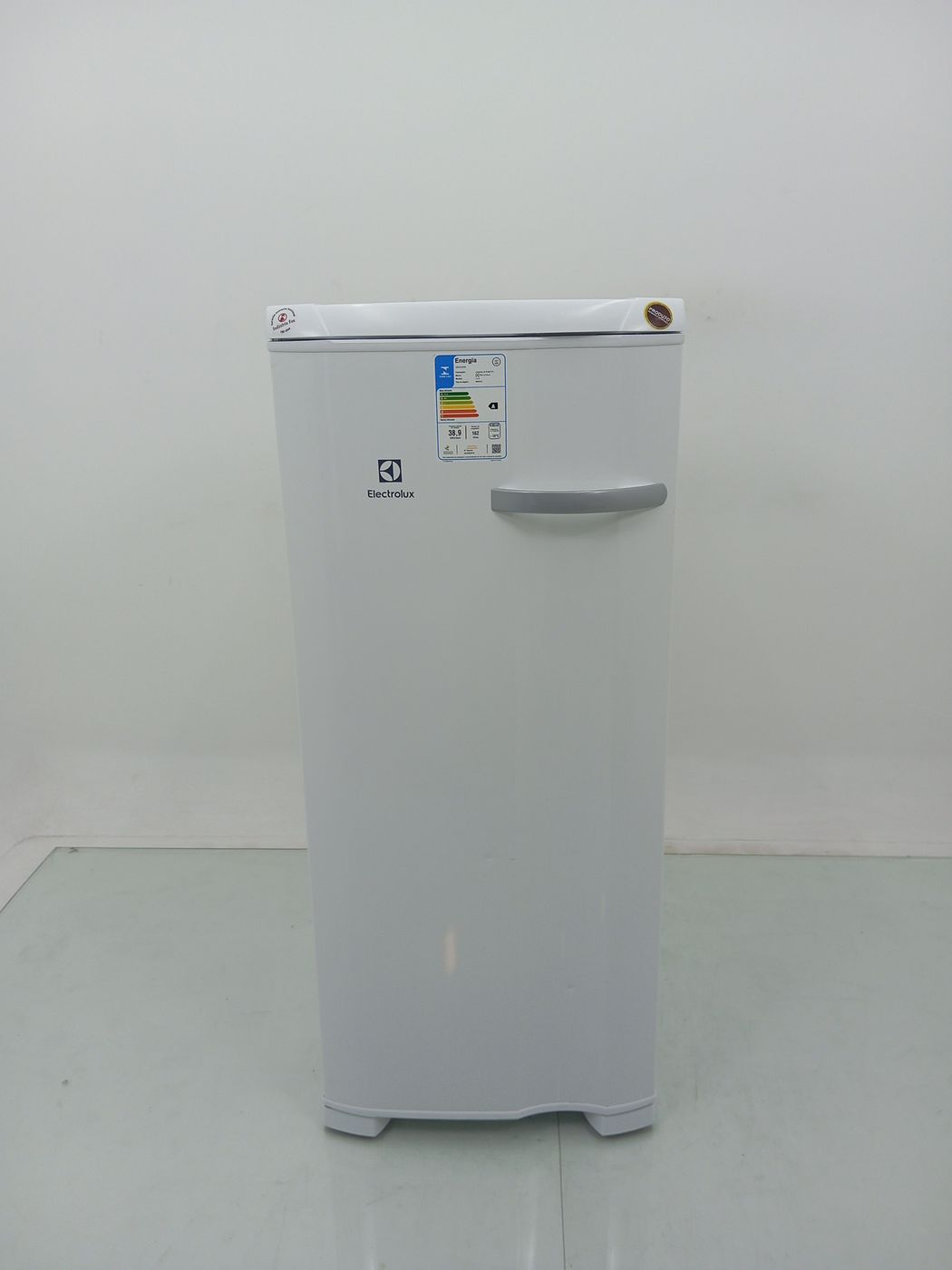 FREEZER ELECTROLUX FE19- VERTICAL CYCLE DEFRO