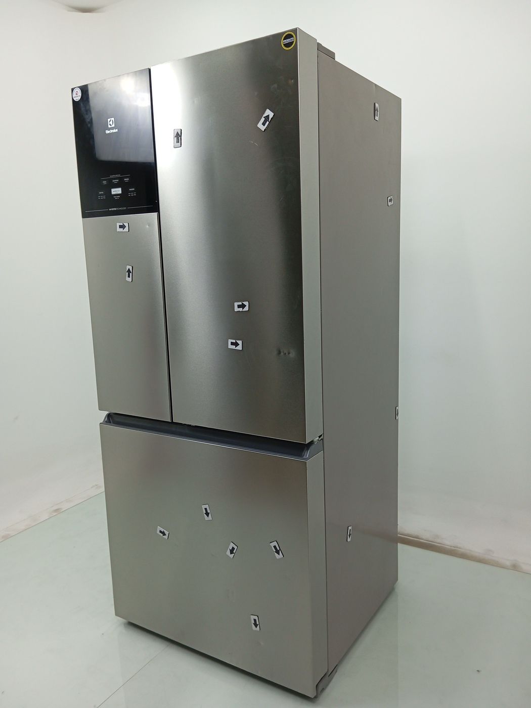 REFRIGERADOR ELECTROLUX IM8S FROST FREE INVER