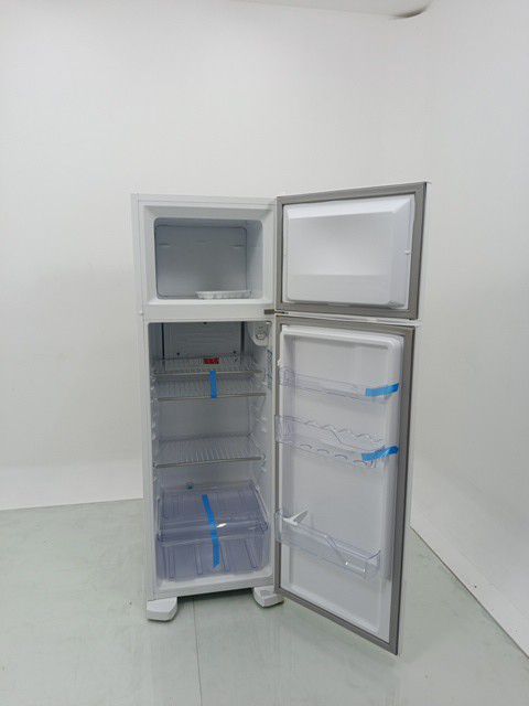REFRIGERADOR ELECTROLUX DC35A   DUAS PORTAS C