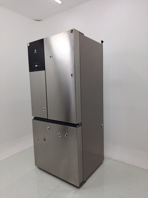 REFRIGERADOR ELECTROLUX IM8S FROST FREE INVER