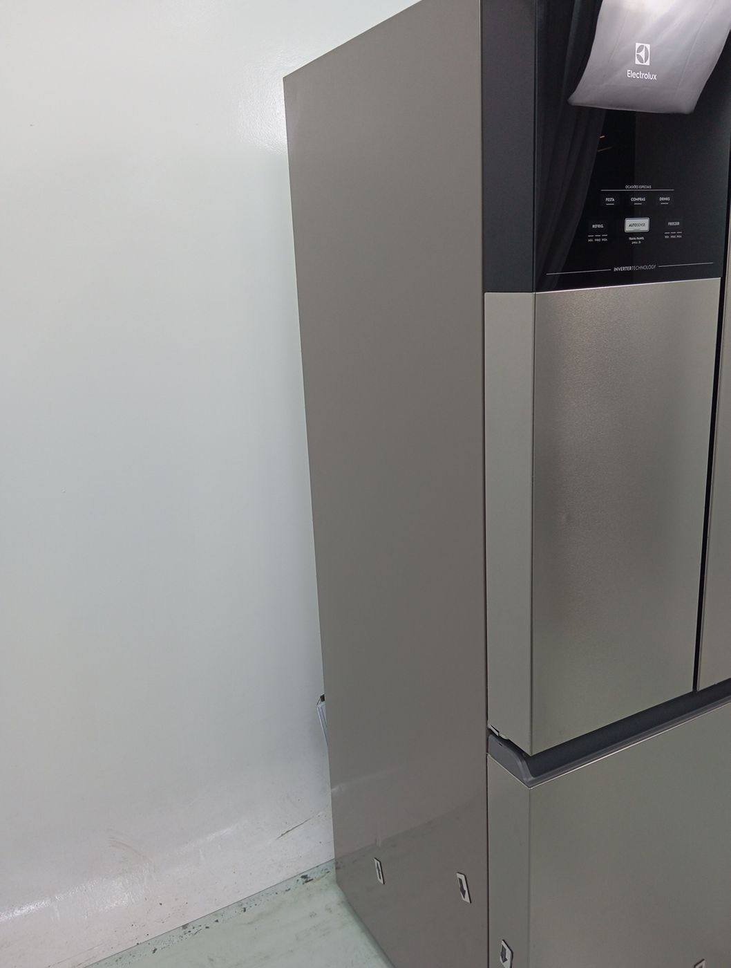 GELADEIRA ELECTROLUX IM8S FROST FREE INVERTER