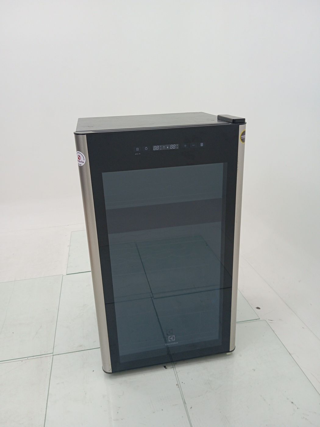 ADEGA ELECTROLUX WDF29 DUAL ZONE 29 GARRAFAS 