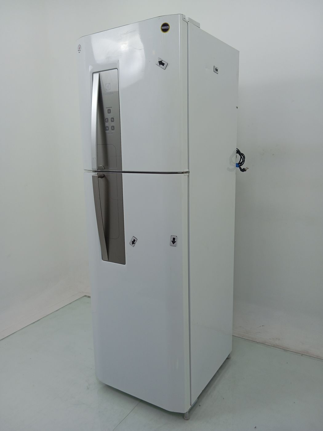 REFRIGERADOR ELECTROLUX DF44 FROST FREE 402L 