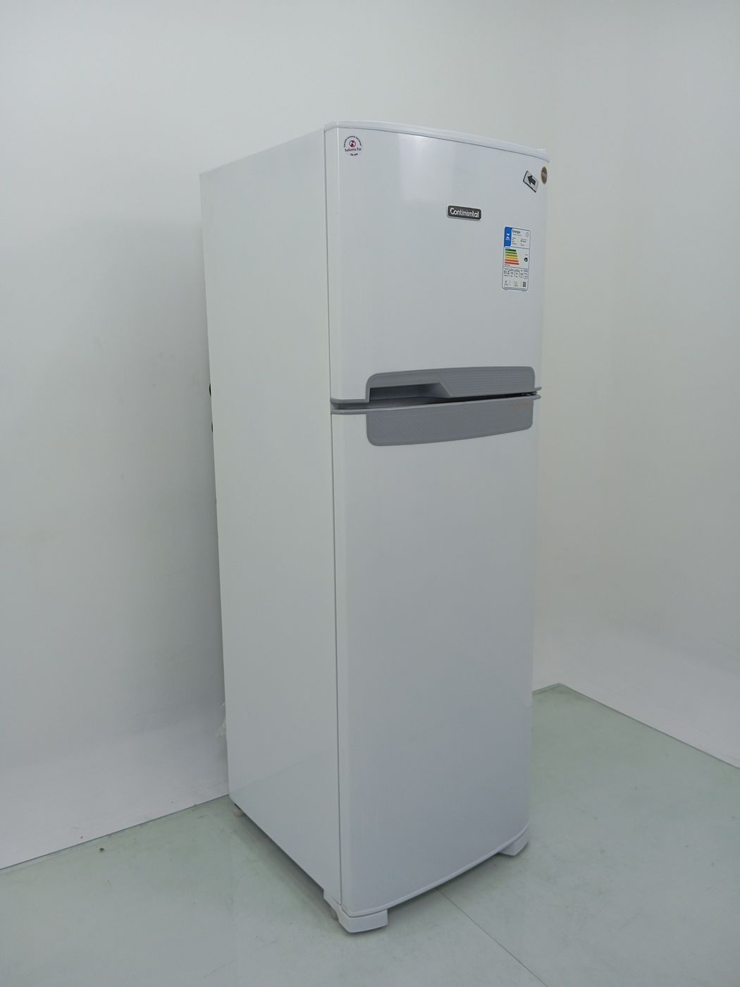 REFRIGERADOR ELECTROLUX TC41 FROST FREE 370L 