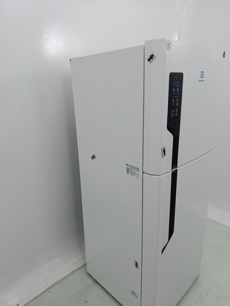 REFRIGERADOR ELECTROLUX TF55 FROST FREE 431L 