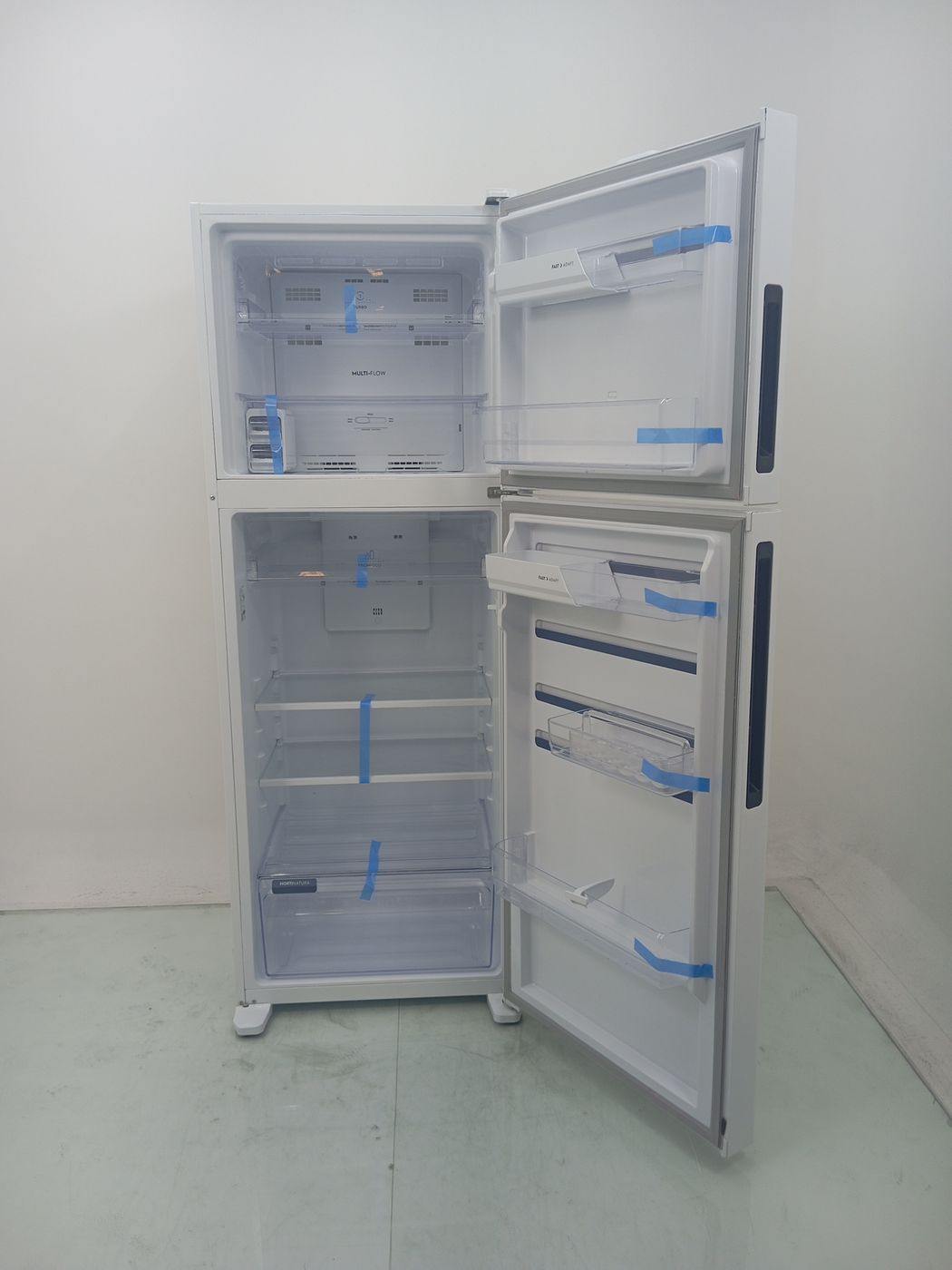 REFRIGERADOR ELECTROLUX FROST FREE INVERTER 4