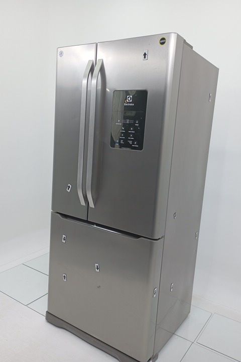 REFRIGERADOR ELECTROLUX DM84X   FROST FREE 57