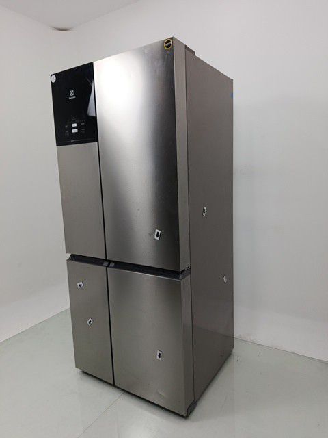 REFRIGERADOR ELECTROLUX IQ8S FROST FREE MULTI