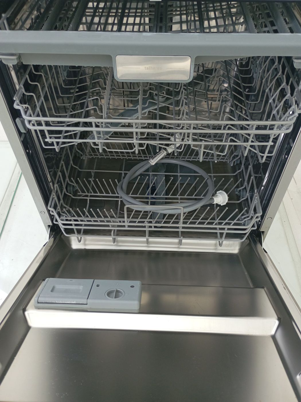 LAVA LOUCAS ELECTROLUX LV14X - Lava Louça Ele