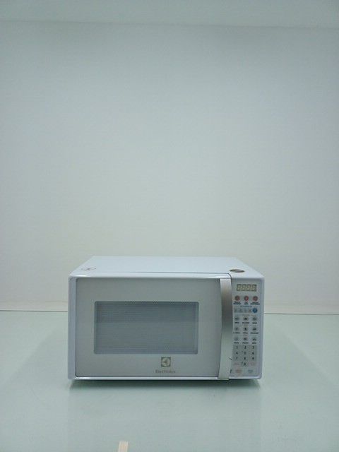 MICRO-ONDAS ELECTROLUX MTO30 MICRO-ONDAS MTO3