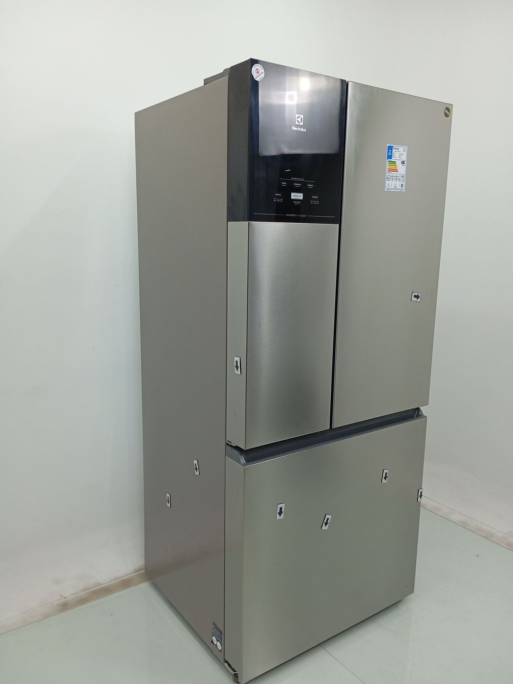 REFRIGERADOR ELECTROLUX IM8S FROST FREE INVER
