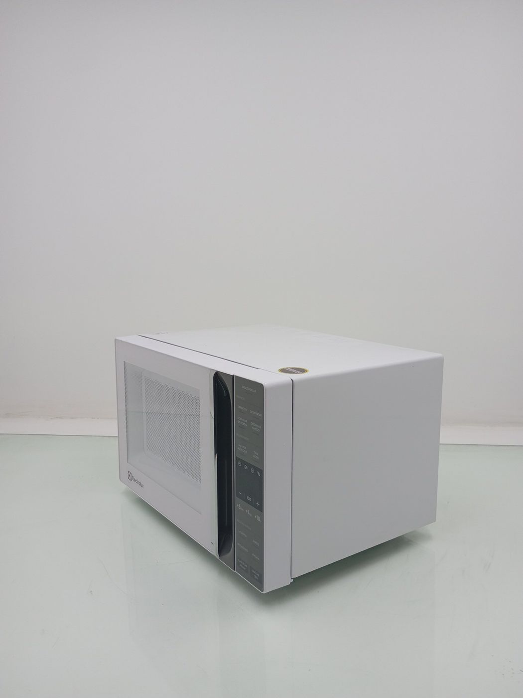 MICRO-ONDAS ELECTROLUX ME23B 23L - BRANCO