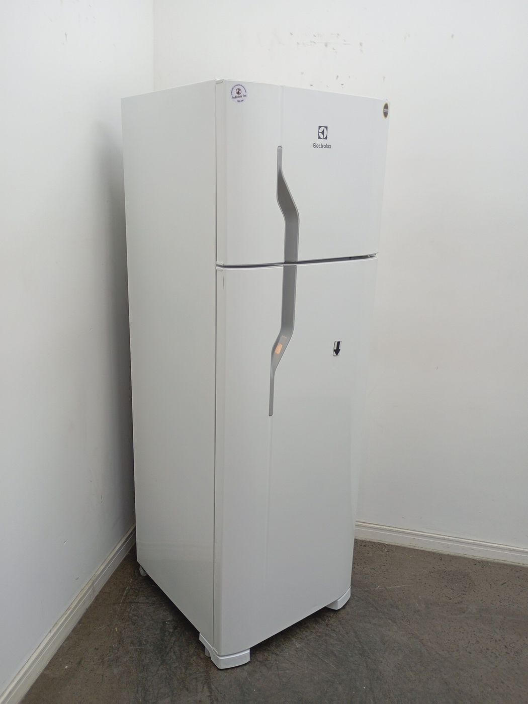 REFRIGERADOR ELECTROLUX DC35A   DUAS PORTAS C