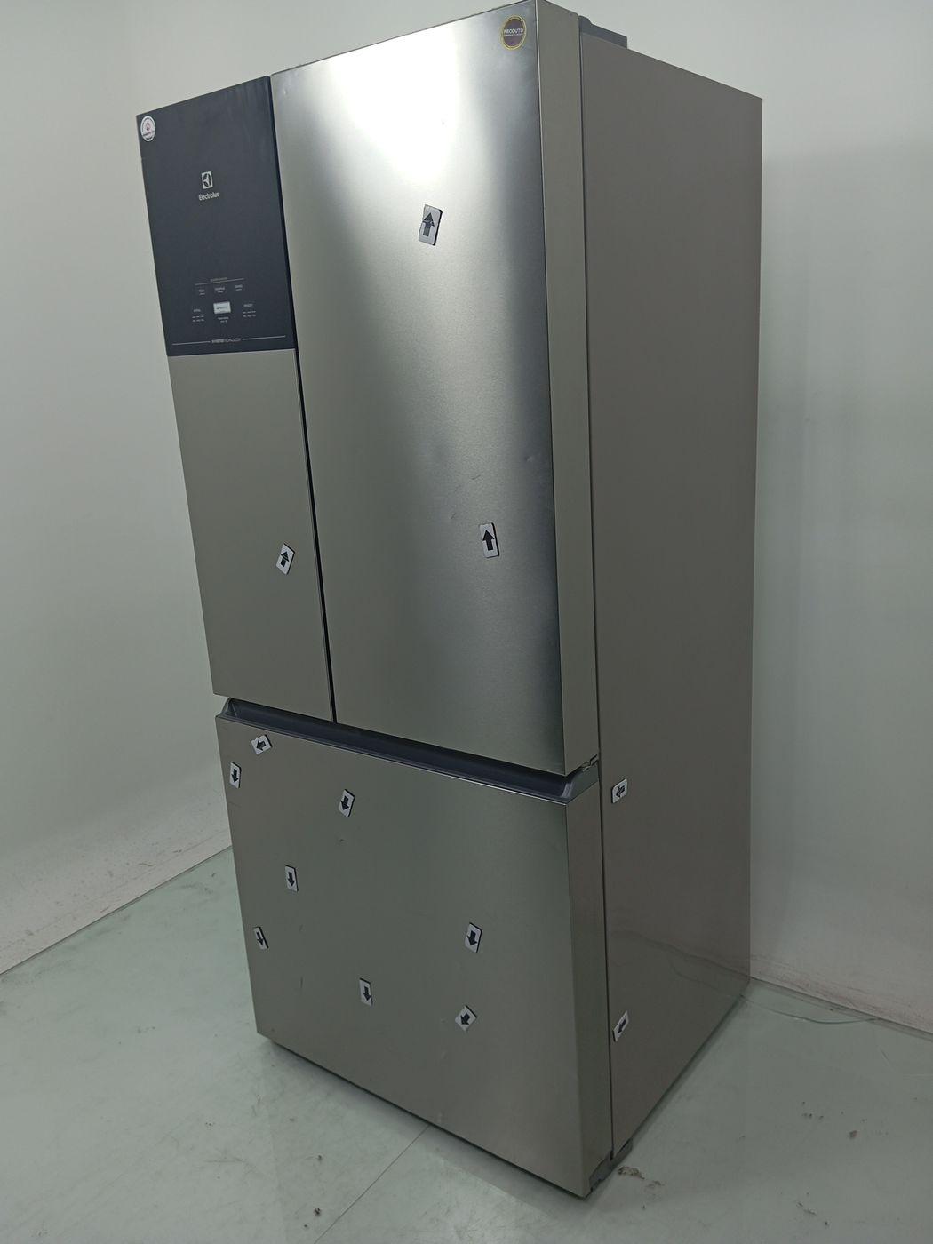 REFRIGERADOR ELECTROLUX IM8S FROST FREE INVER