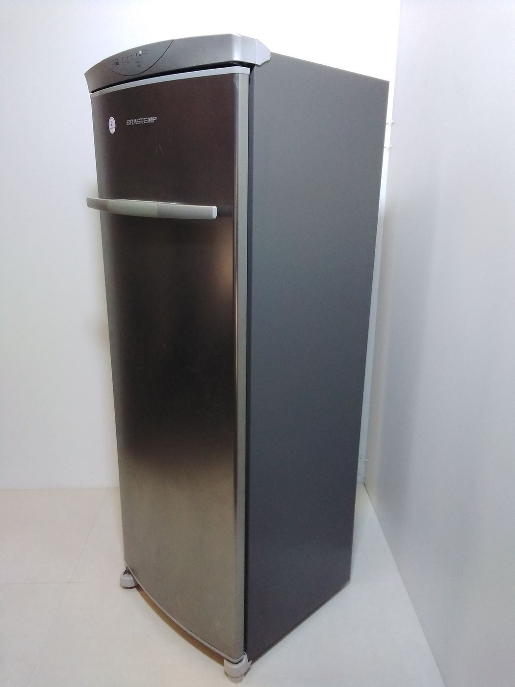 FREEZER BRASTEMP VERTICAL 1 PORTA 228L PL - I