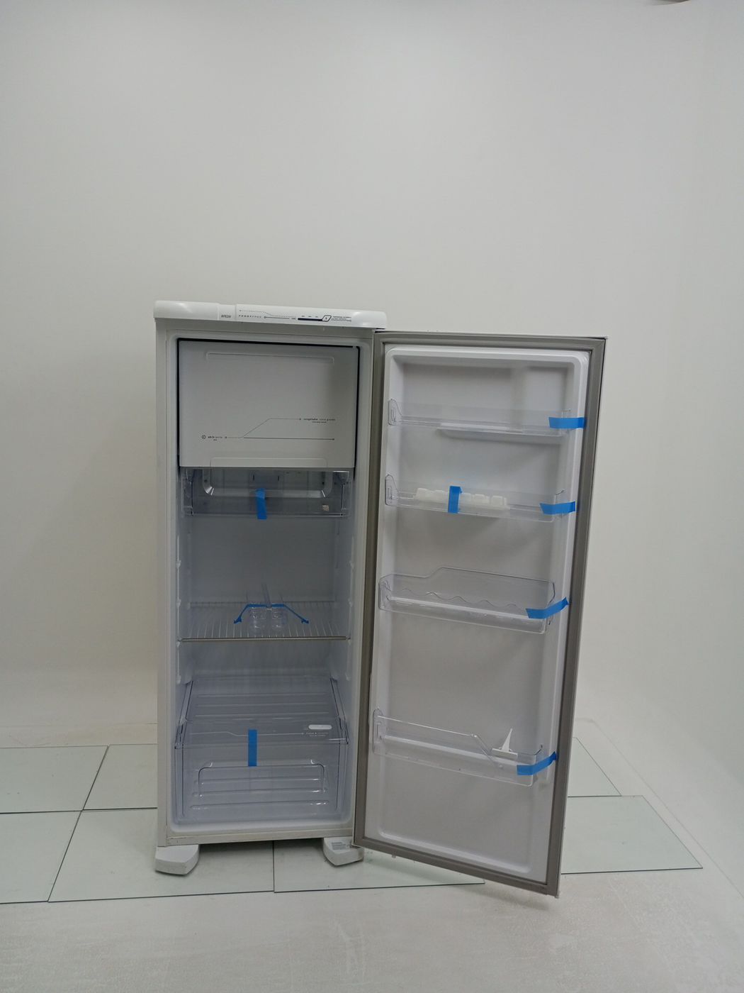 REFRIGERADOR ELECTROLUX RFE39 322l - BRANCO