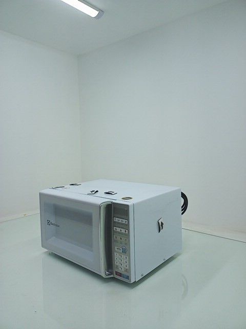 MICRO-ONDAS ELECTROLUX MB37R MICROONDAS 27L -