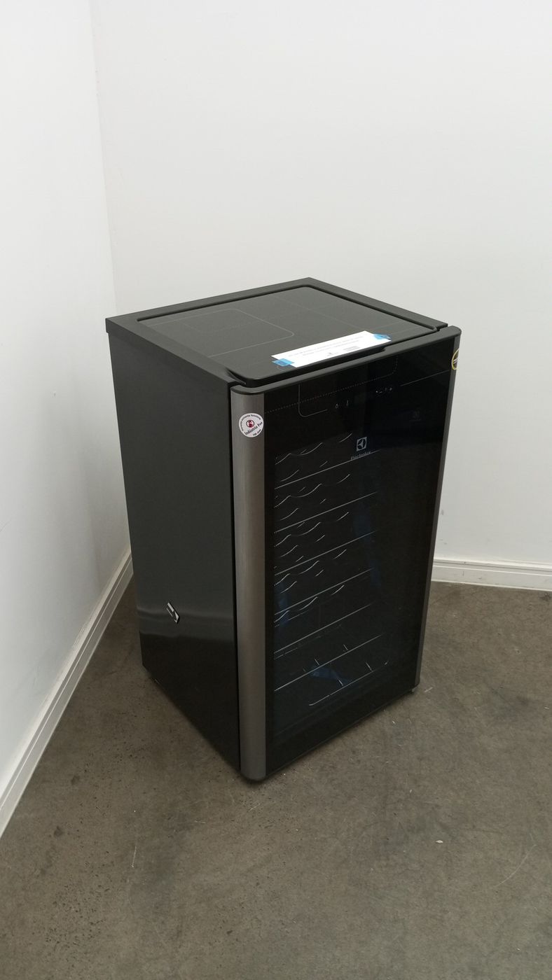 ADEGA ELECTROLUX VINHOS 1 PORTA ACS34 34 GARR
