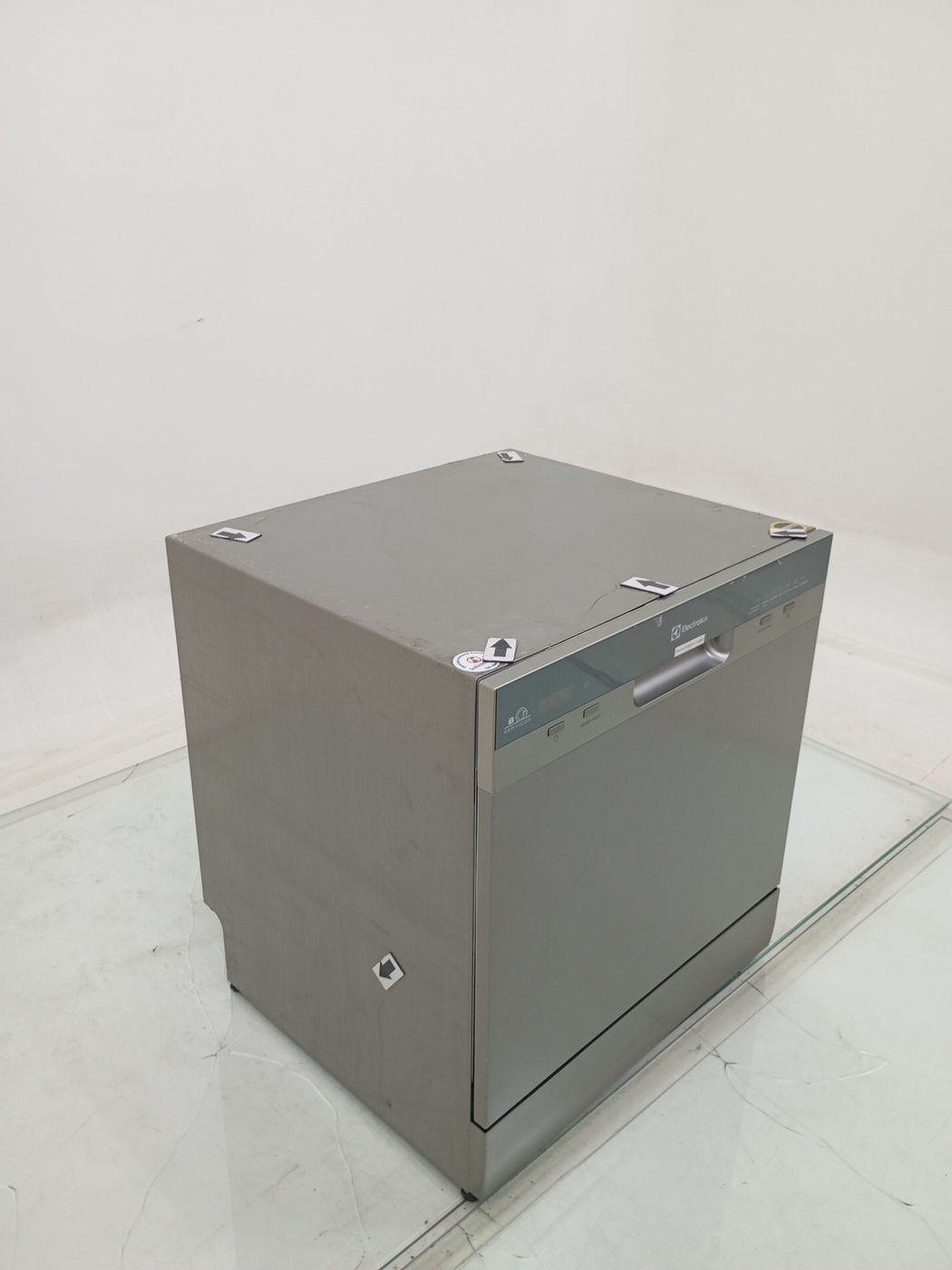 LAVA LOUCAS ELECTROLUX LL08S - Lava Louça Ele