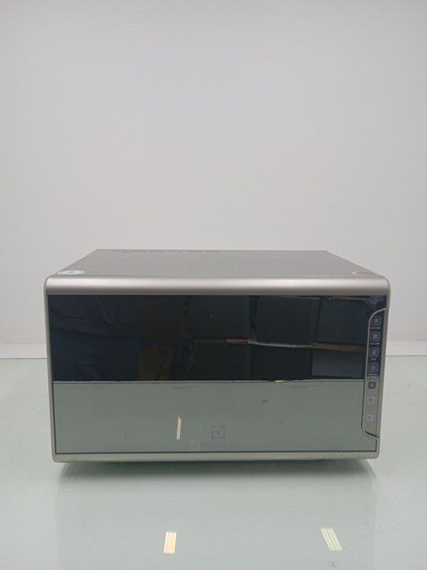MICRO-ONDAS ELECTROLUX MI41S 31L - PRATA