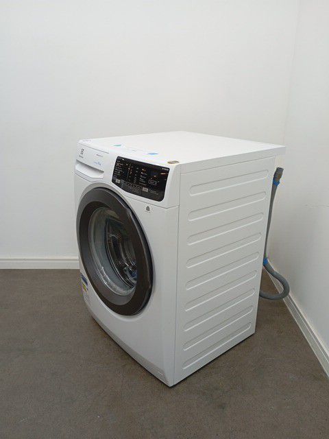 LAVADORA ELECTROLUX FRONT LOAD LFE11 11KG INV