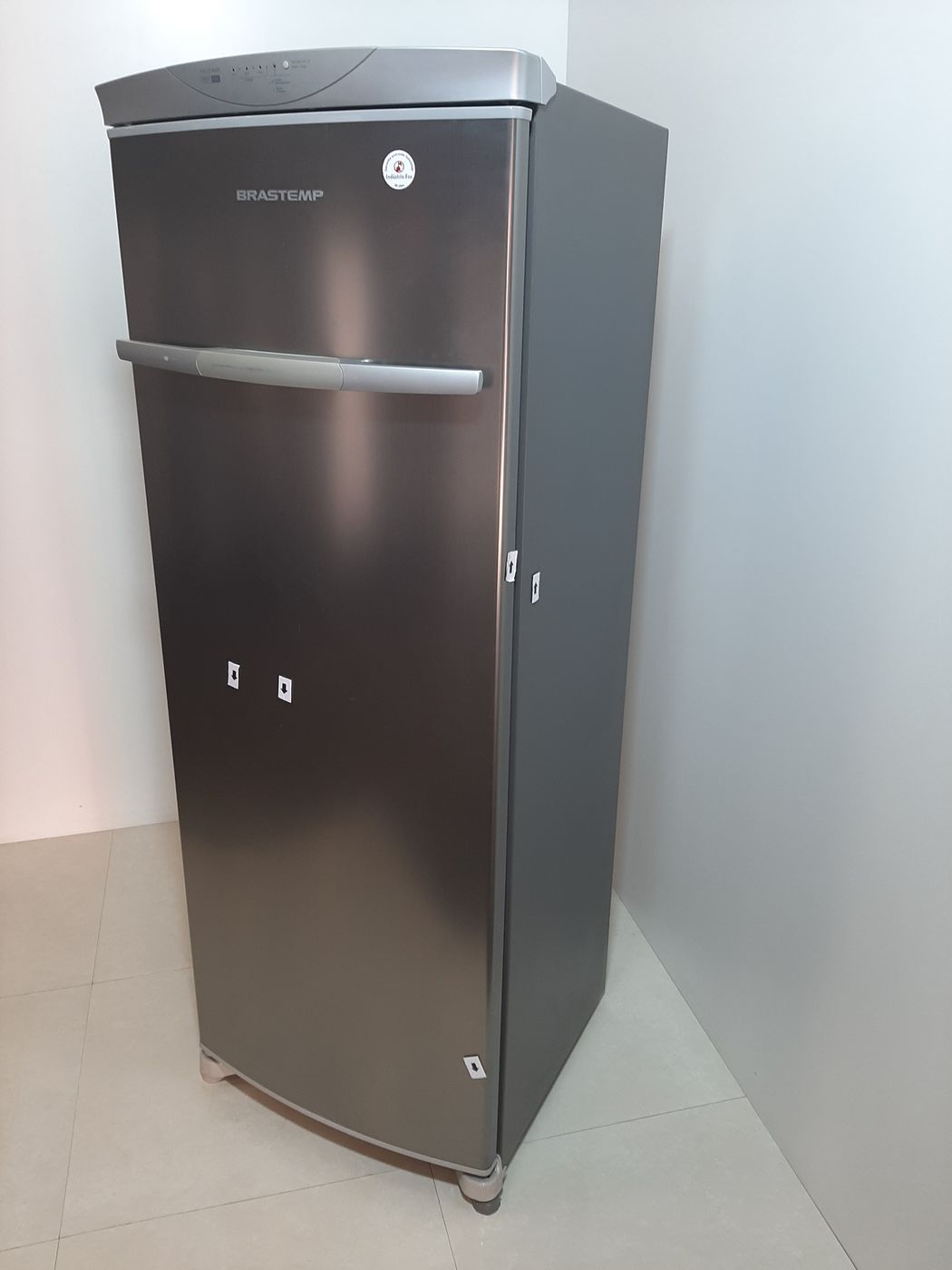 FREEZER BRASTEMP VERTICAL 1 PORTA 228L PL - I