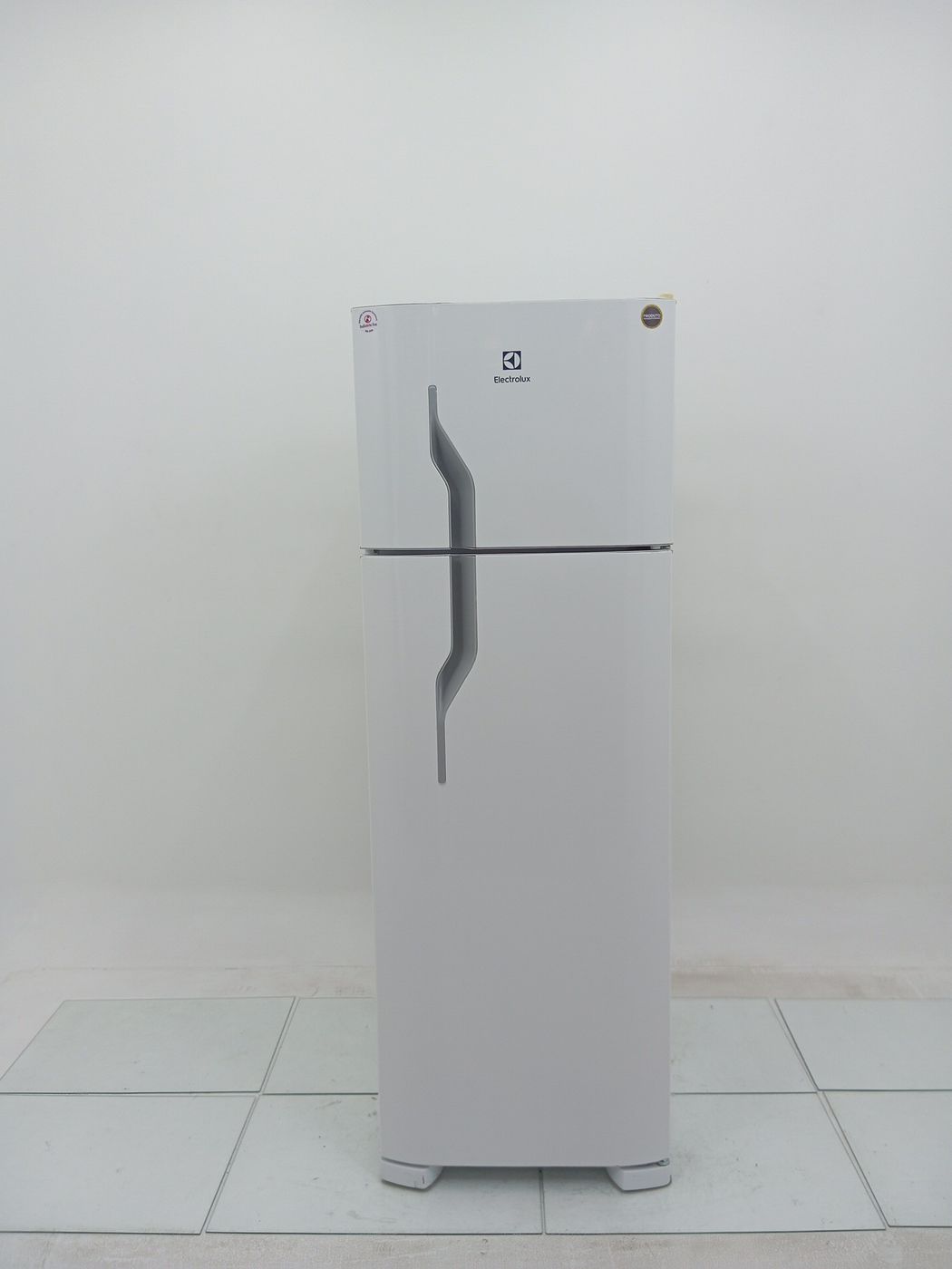 REFRIGERADOR ELECTROLUX DC35A   DUAS PORTAS C