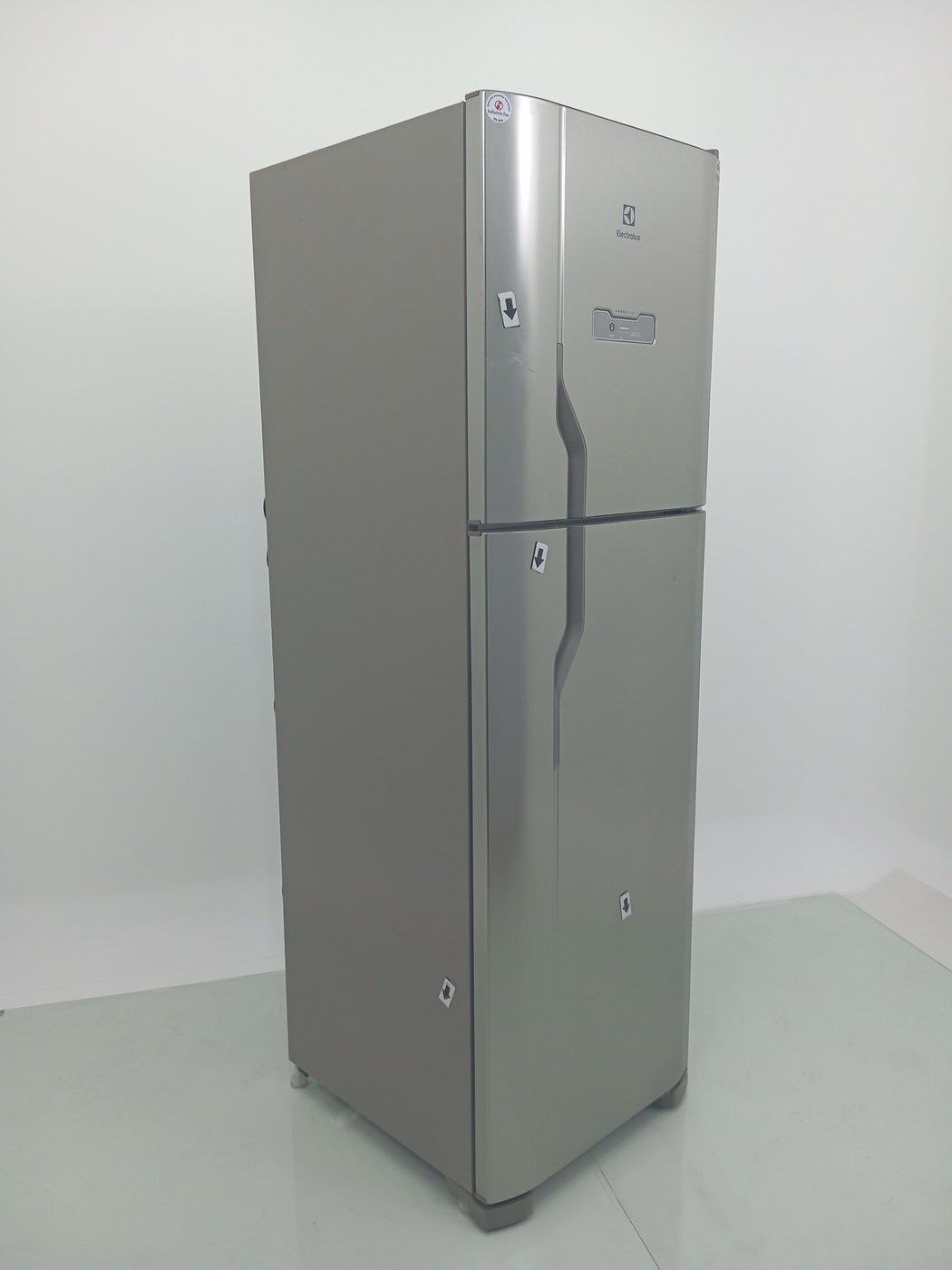 REFRIGERADOR ELECTROLUX DFX44 FROST FREE 400L