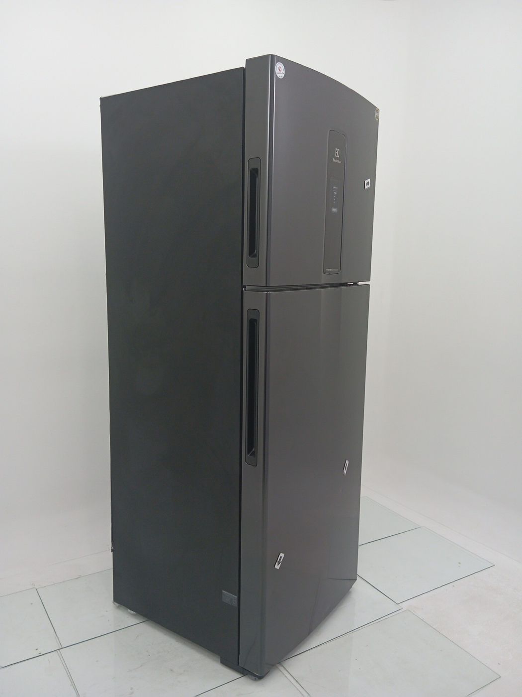 REFRIGERADOR ELECTROLUX IT70B FROST FREE INVE