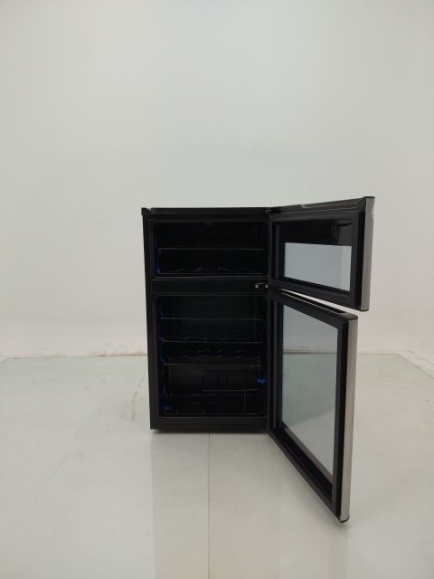 ADEGA ELECTROLUX VINHOS 2 PORTAS ACD29 29 GAR