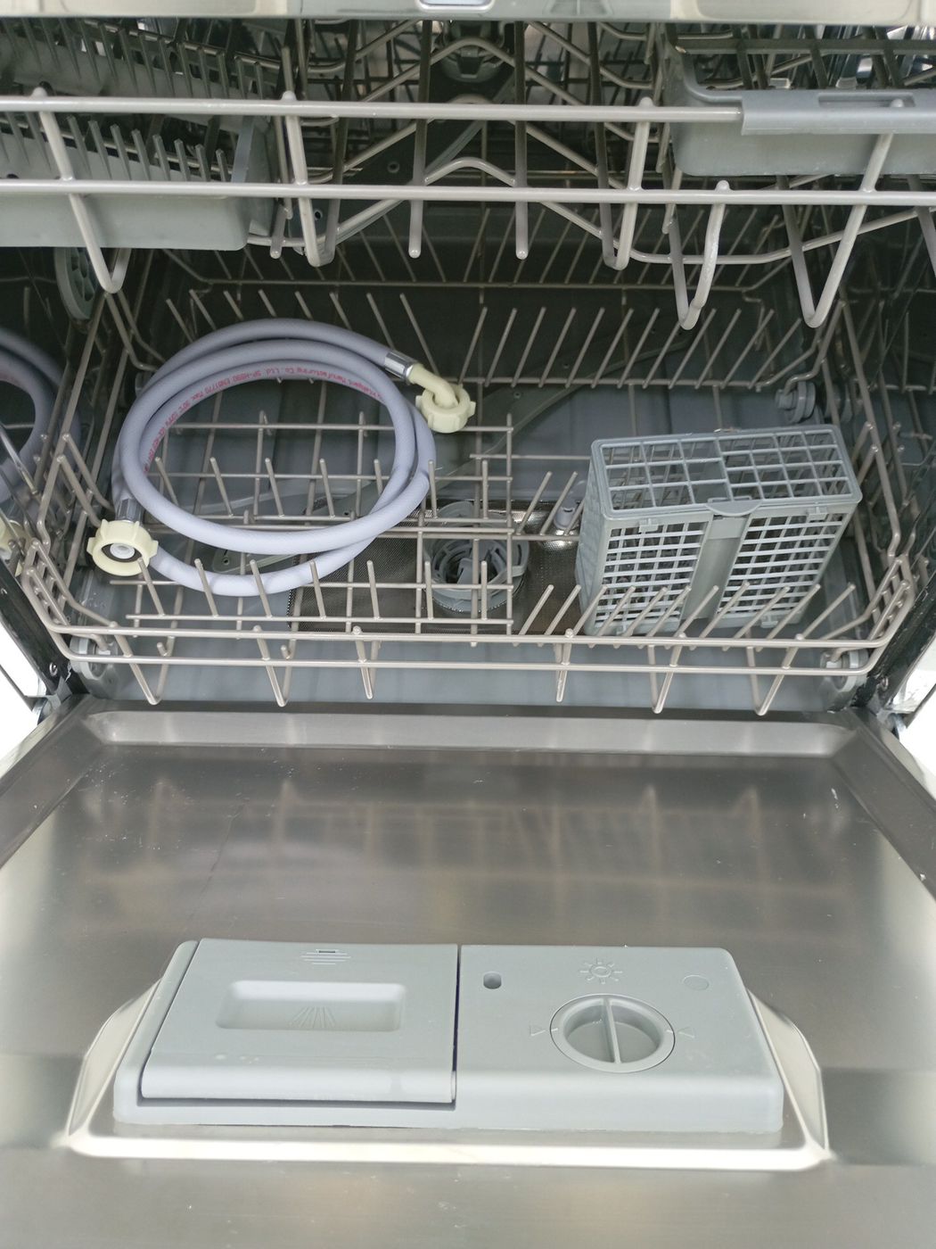 LAVA LOUCAS ELECTROLUX LE08S - Lava Louça Ele