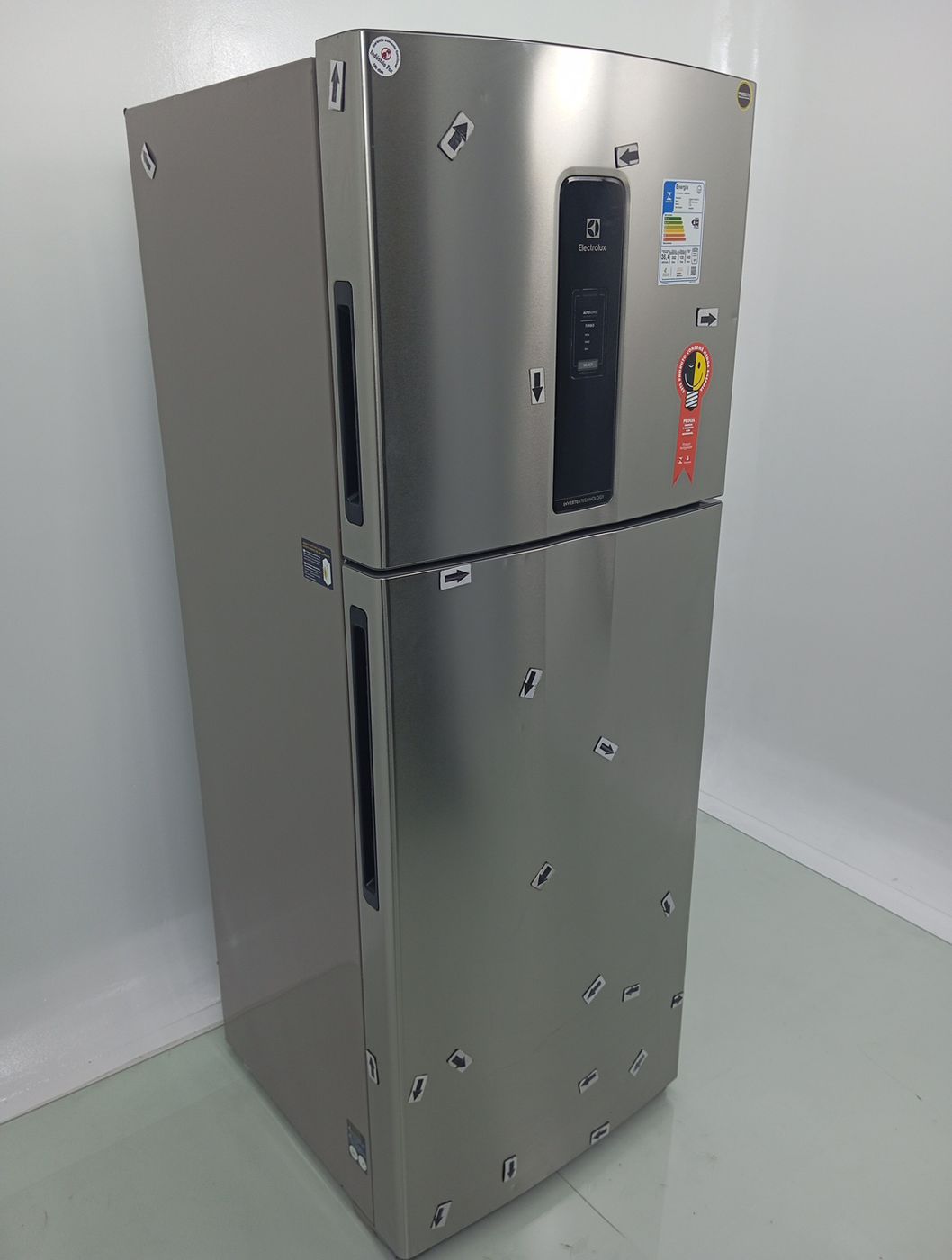 REFRIGERADOR ELECTROLUX IT70S FROST FREE INVE