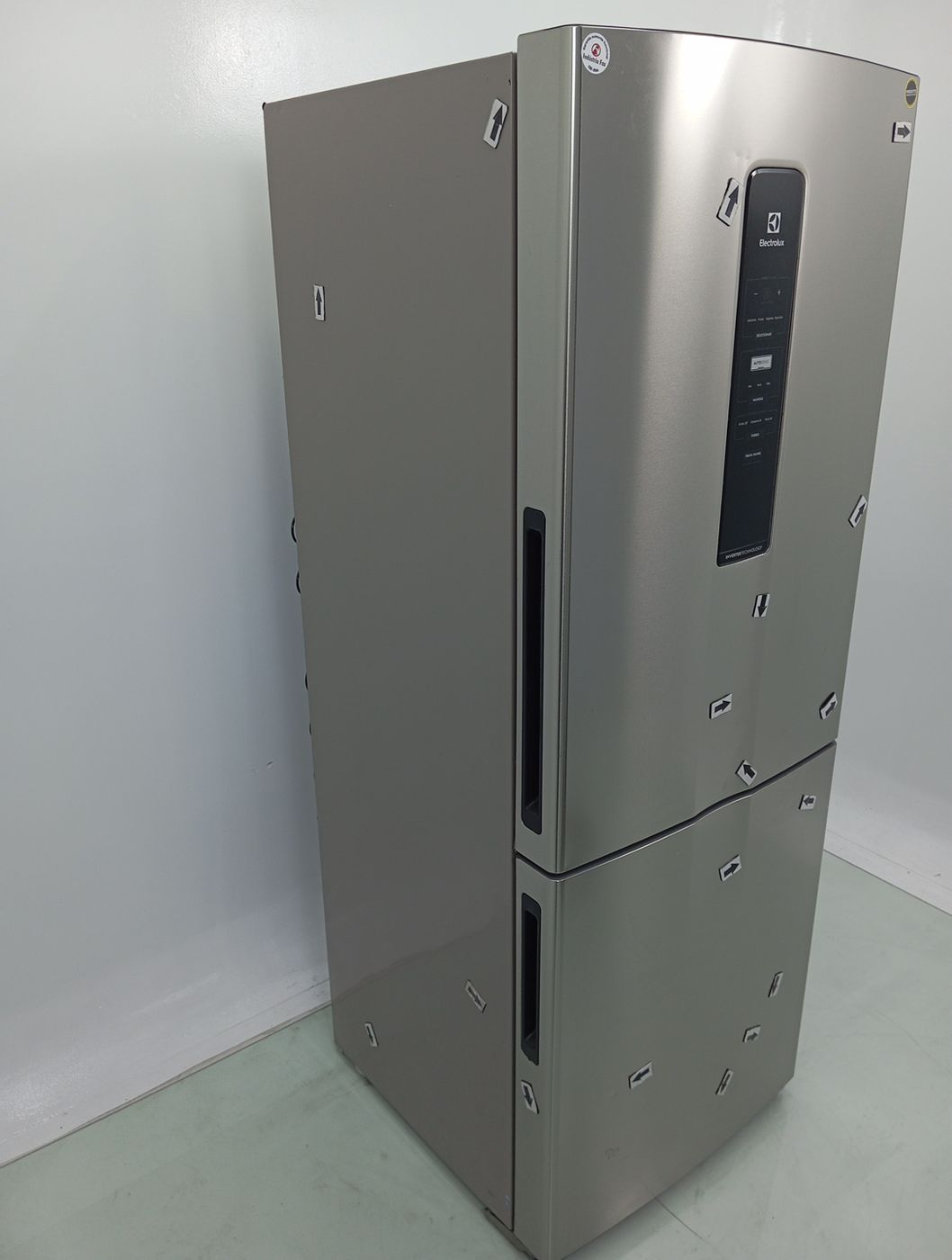 REFRIGERADOR ELECTROLUX IB7S FROST FREE INVER