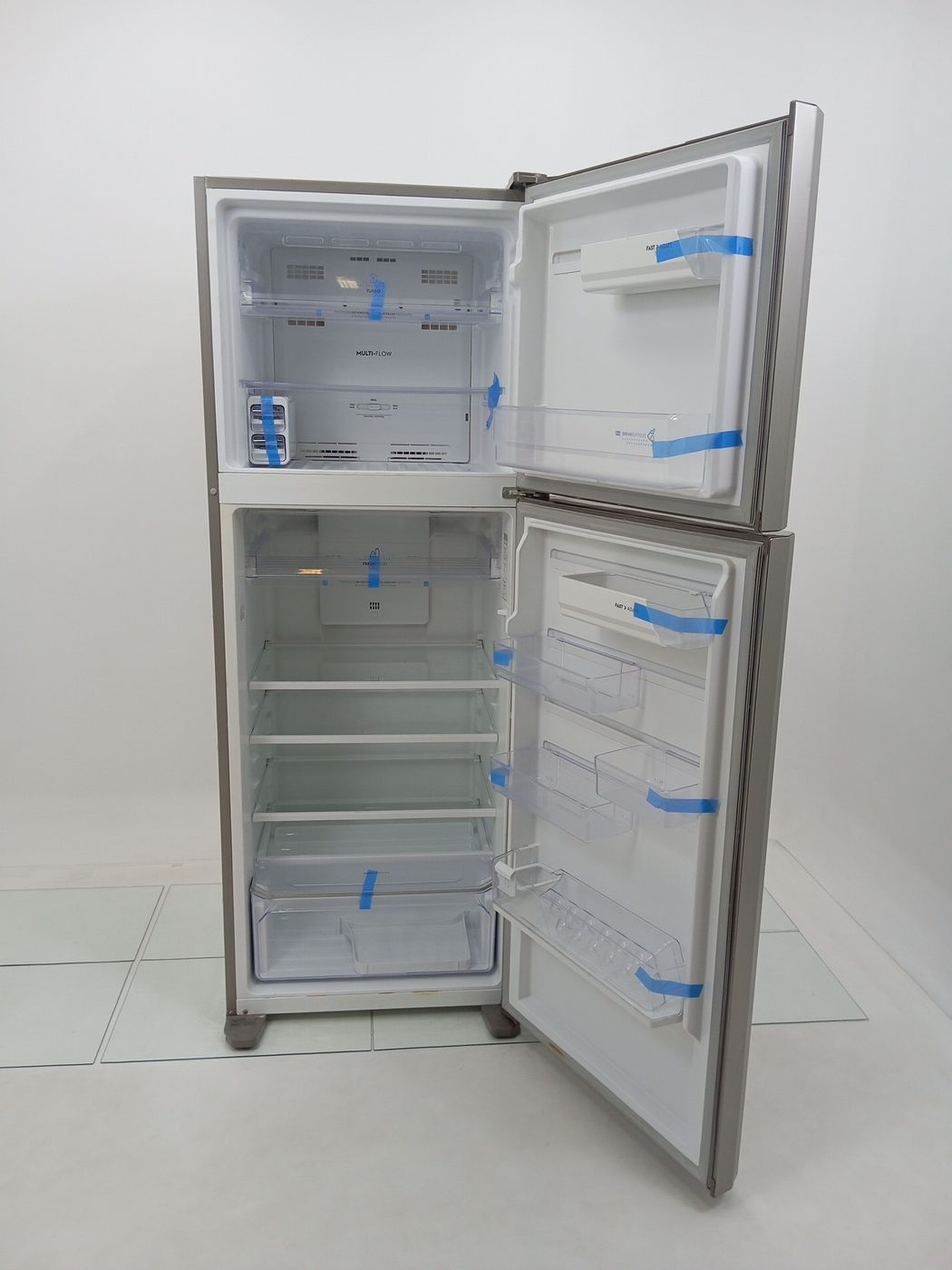 REFRIGERADOR ELECTROLUX IT56S DUAS PORTAS FRO