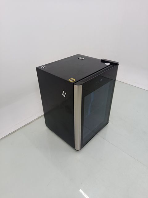 ADEGA ELECTROLUX WSF24 - Adega Electrolux WSF